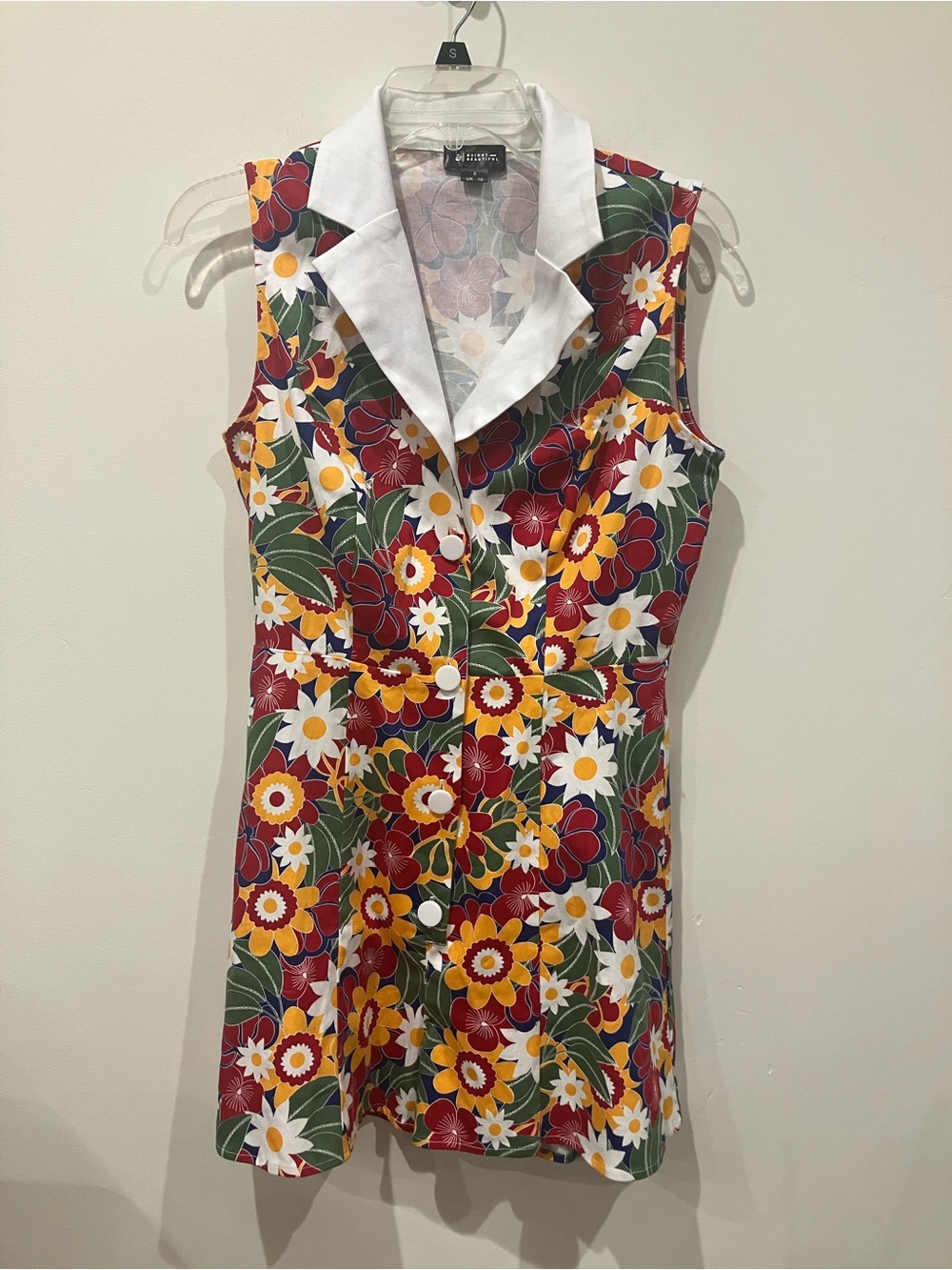 Vintage Inspired Floral Retro 1970s Collared Romper in Red Yellow Green & White